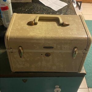 Samsonite 1948 Traincase